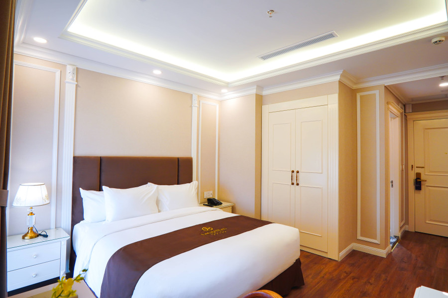 PHÒNG LACHATEAU STANDARD