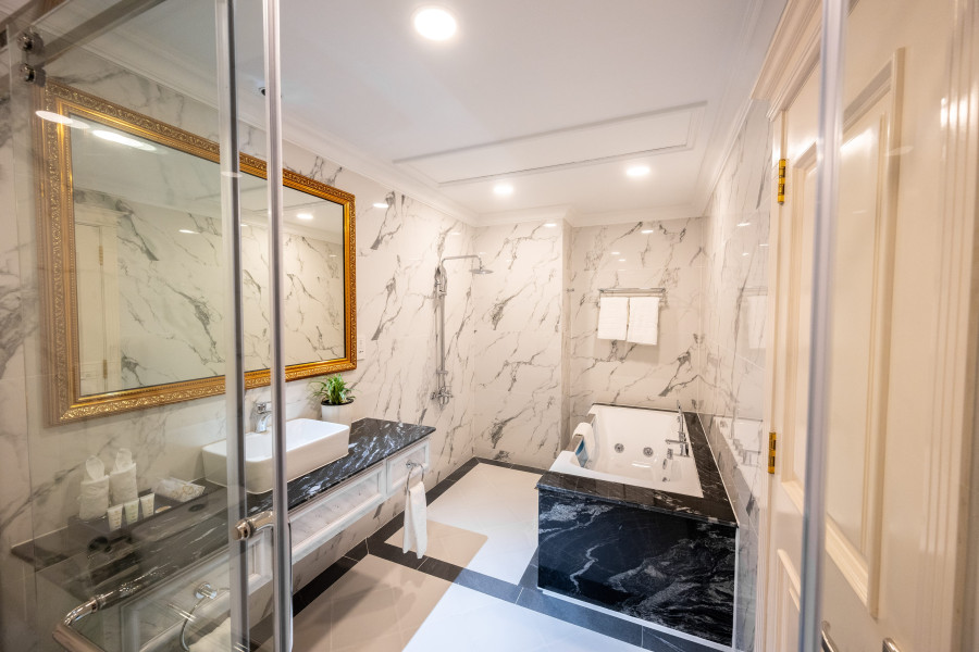 PHÒNG LACHATEAU SUITE