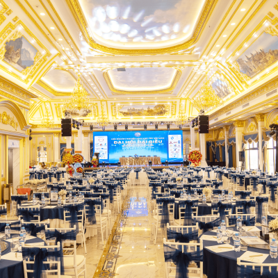 LA CROWN BALLROOM