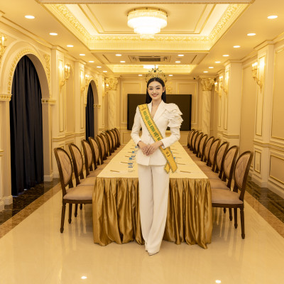KING & QUEEN MEETING ROOMS
